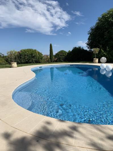 Location de vacances - Villa à Cagnes-sur-Mer - La piscine 9,2m de long The pool , length 9.2m