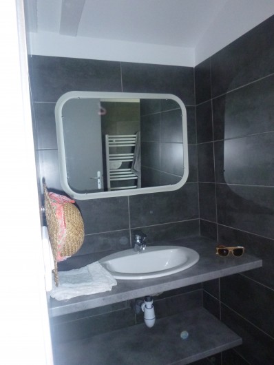 Location de vacances - Gîte à Ruoms - Douche italienne 1