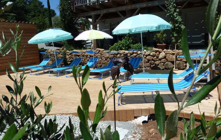 Location de vacances - Villa à Joyeuse - Terrasse-piscine