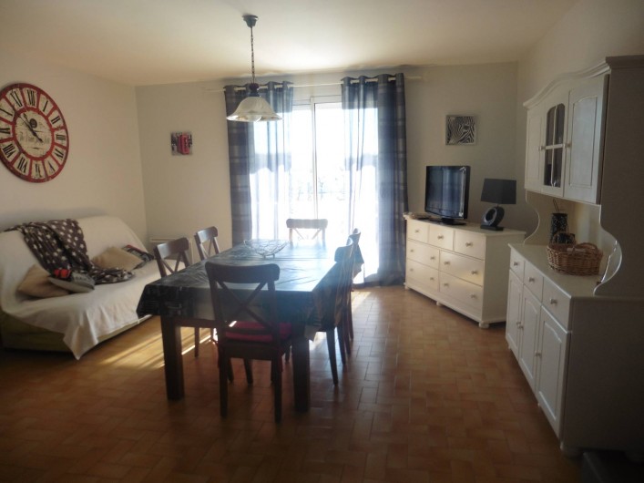 Location de vacances - Appartement à Le Grau d'Agde - salle à manger avec clic clac
