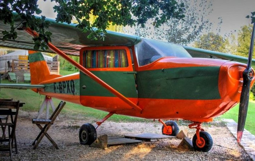 Location de vacances - Yourte à Barjac - Véritable avion Cessna transformé en couchage de 110 pour couple ou enfants
