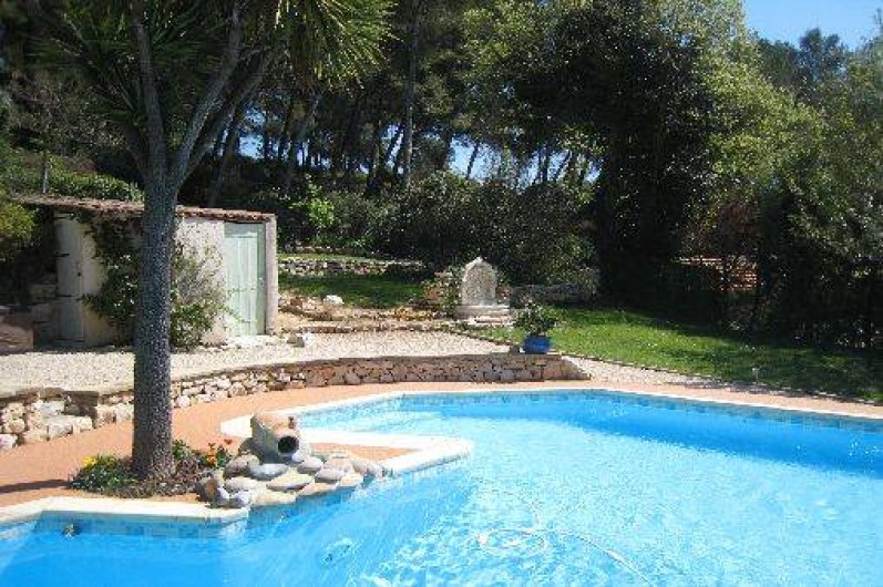 Location de vacances - Appartement à Aix-en-Provence - Coin piscine
