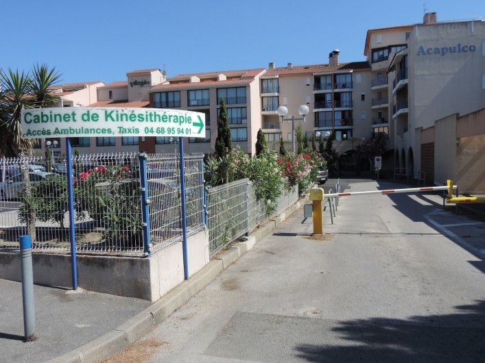 Location de vacances - Appartement à Argelès-sur-Mer - Entrée du parking
