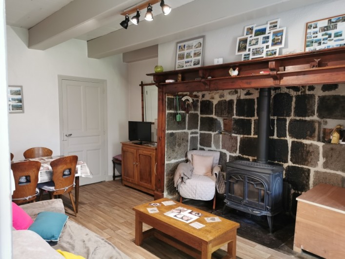 Location de vacances - Gîte à Loupiac - Salon avec son Cantou