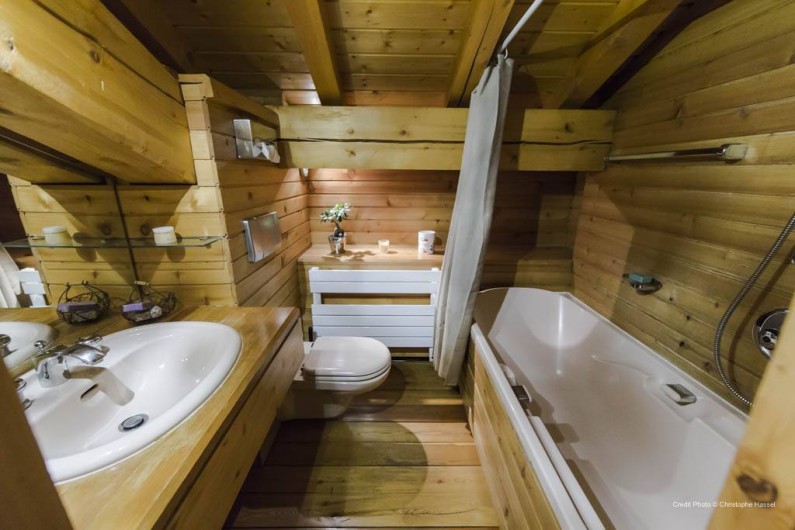 Location de vacances - Chalet à Val-d'Isère - Salle de bains chambre 1