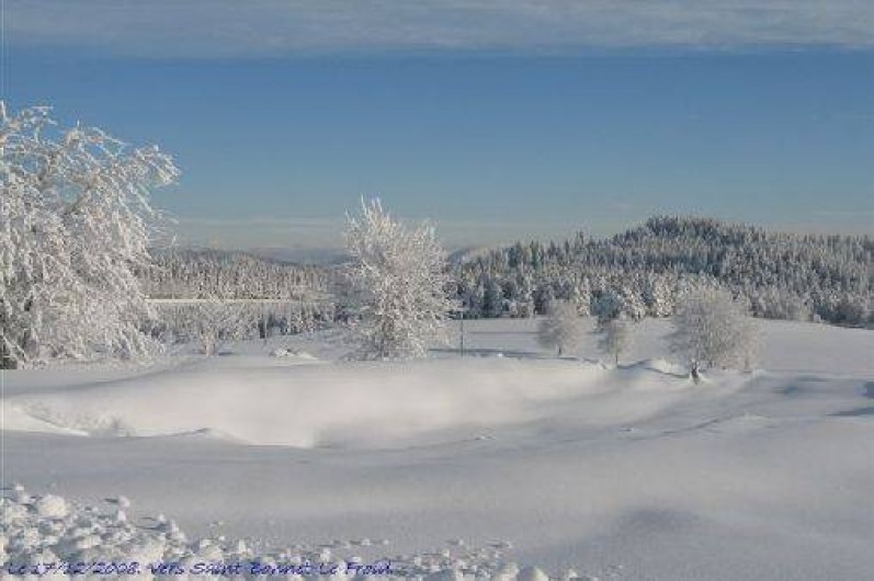 Location de vacances - Gîte à Rochepaule - neige en hiver