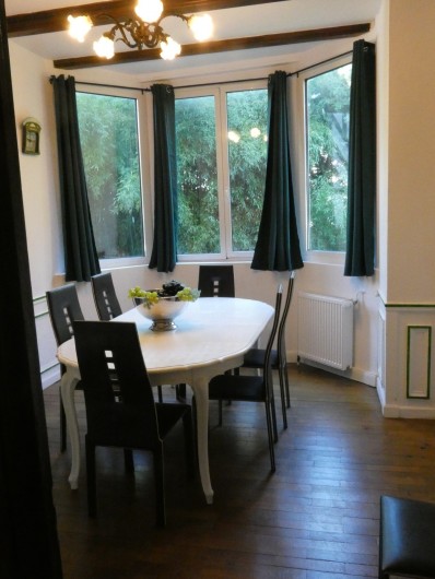Location de vacances - Villa à Quiberville - Petite salle à manger côté petite cuisine