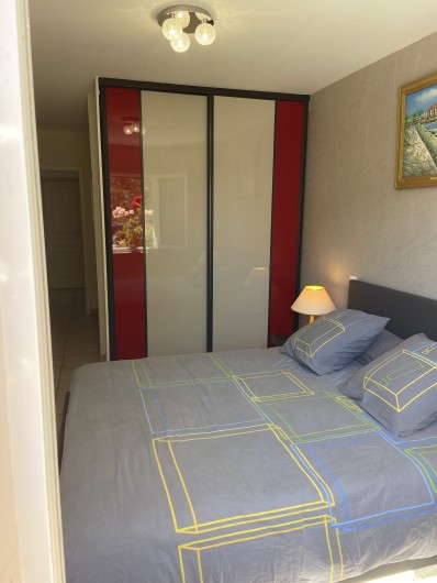 Location de vacances - Villa à Muret - Chambre 3, lit en 160, placards de rangement
