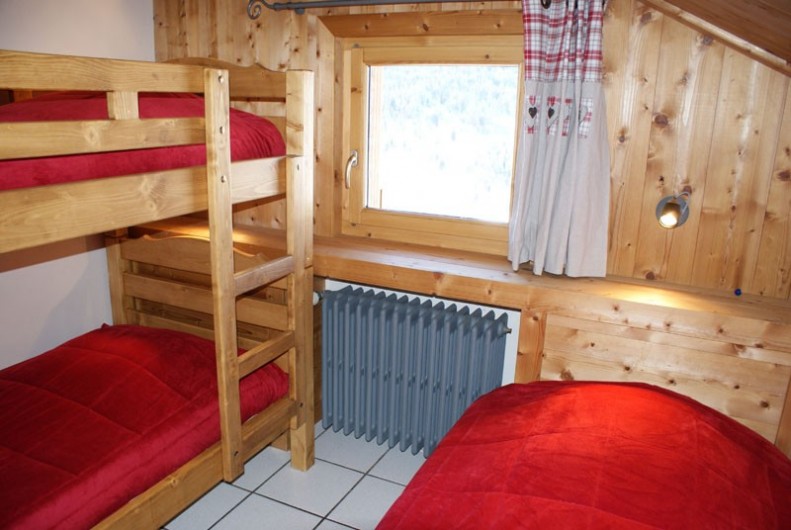 Location de vacances - Appartement à Méribel - Fougères 2 - Chambre 3 lits
