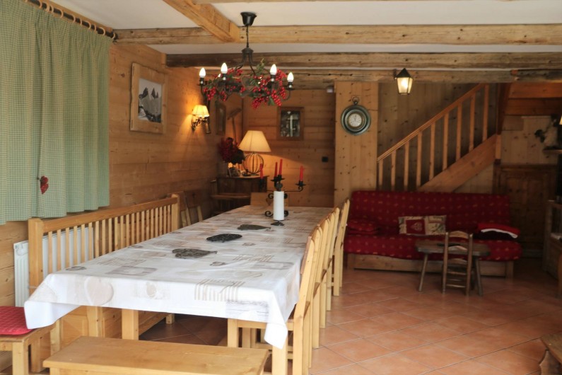 Location de vacances - Chalet à Saint-Jean-d'Arves - Rdc table repas