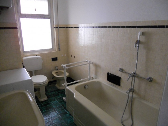 Location de vacances - Appartement à Ospedaletti - salle de bain