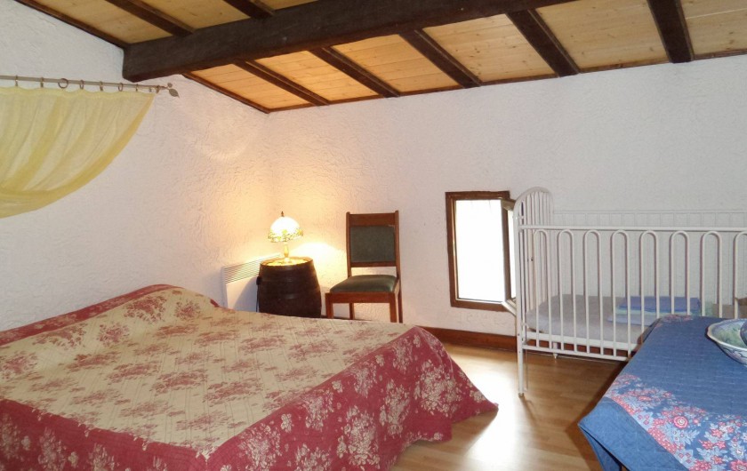 Location de vacances - Villa à Draguignan - Vue de la chambre N°2