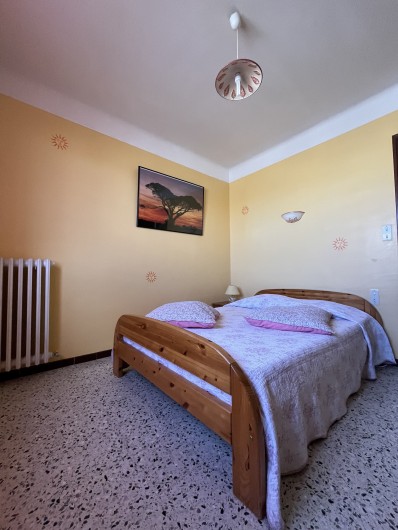 Location de vacances - Villa à Taillades - 1 chambre  lit 140