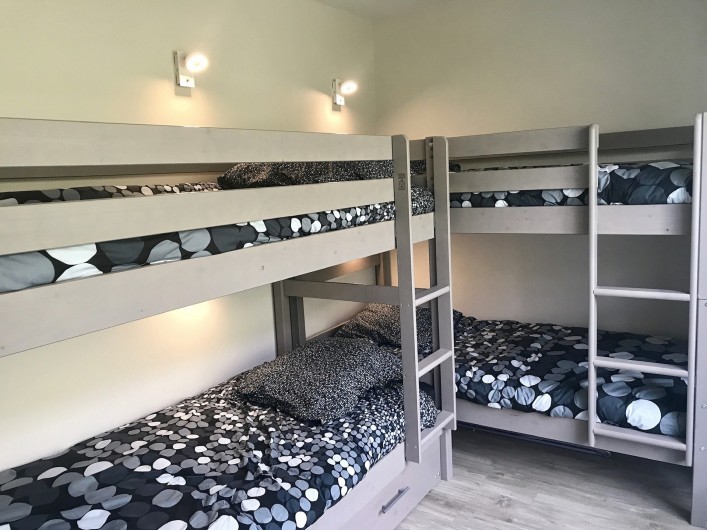 Location de vacances - Appartement à Saint-Sorlin-d'Arves - chambre enfants 4 lits simples + 1 lit tiroir