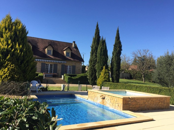 Location de vacances - Villa à Proissans - La piscine avec le petit bassin