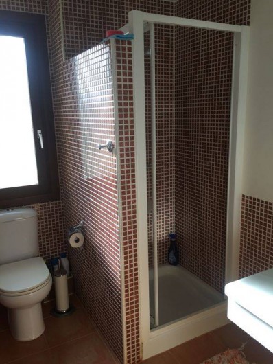 Location de vacances - Appartement à Vera - salle de bain avec douche