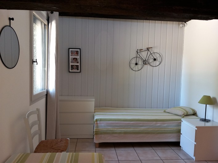 Location de vacances - Villa à Labeaume - chambre enfant 2lits en 90 x 2OO moustiquaire