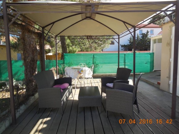 Location de vacances - Villa à Argelès Plage - possibilité de diner le soir autour d'un barbecue