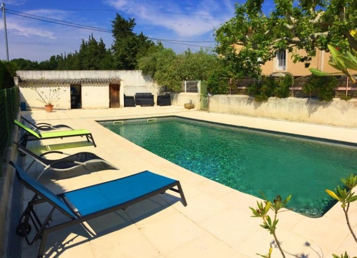 Location de vacances - Gîte à Bédarrides - Gîte avec piscine privée et vue sur le Mont Ventoux