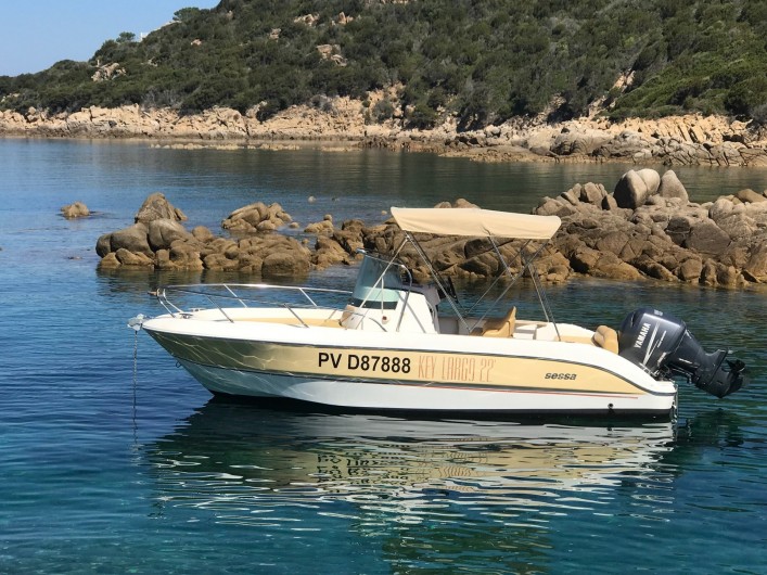 Location de vacances - Gîte à Rognes - Nous proposons également notre bateau à la location au  départ de Marseille !