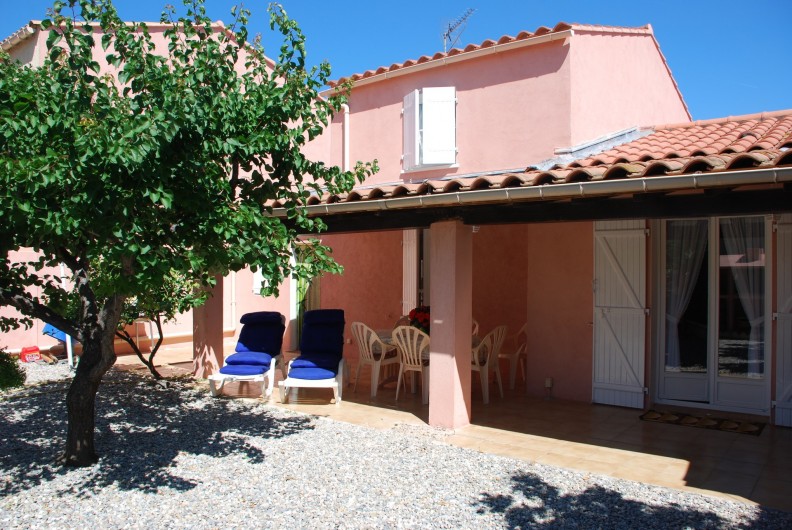 Location de vacances - Villa à La Londe-les-Maures - Jardin côté terrasse