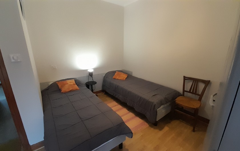 Location de vacances - Appartement à Esterre - LITS EN 80CM ou lit double en 160cm