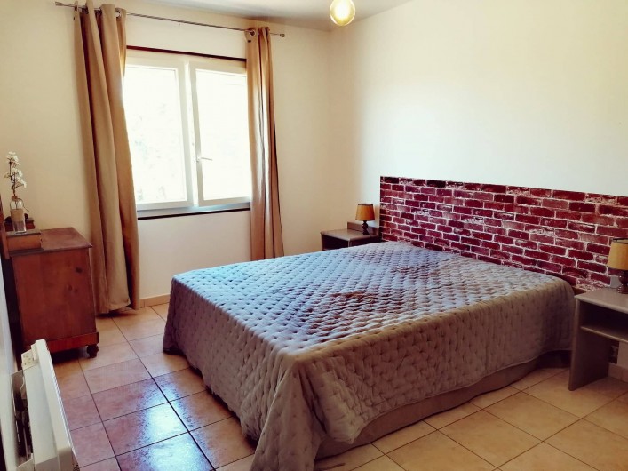 Location de vacances - Appartement à Pernes-les-Fontaines - Chambre n°1 : Chambre parental lit double en 160