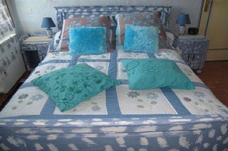 Location de vacances - Villa à Saint-Nicolas-des-Motets - suite pour 4 personnes   avec douche et toilette et  coin tv