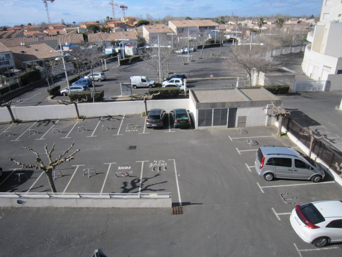 Location de vacances - Appartement à Le Cap d'Agde - Parking privé