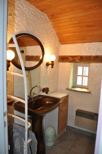 Location de vacances - Gîte à Lanvellec - Ty Coz - salle de bain