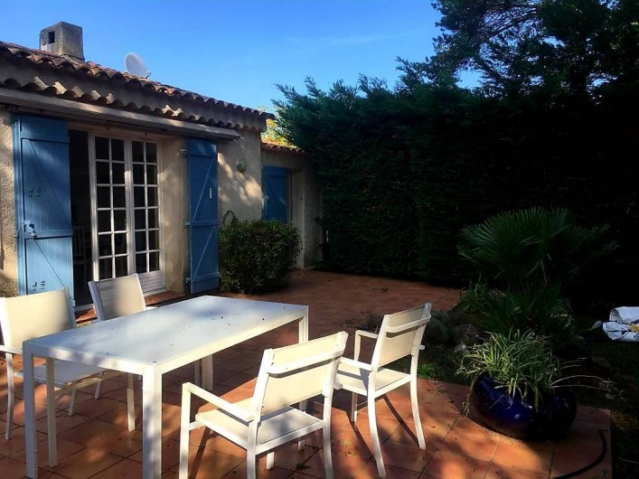 Location de vacances - Villa à Sainte-Maxime - la terrasse