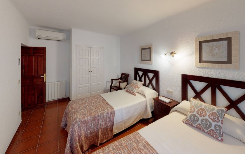 Location de vacances - Mas à Sant Antoni de Calonge - Suite confort à deux lits avec bain privée
