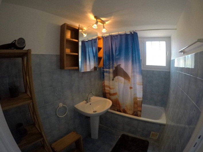 Location de vacances - Villa à Sainte-Maxime - salle de bain