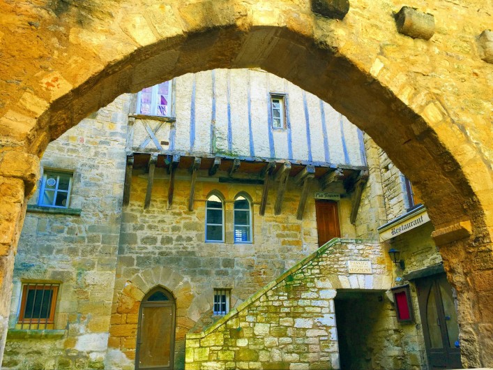 Location de vacances - Villa à Simeyrols - Sarlat Cité médiévale ensemble qui mérite de s'y attarder une journée