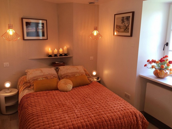 Location de vacances - Villa à Simeyrols - Chambre double Rdc + 1 Lit Simple avec sa Cabine de douche