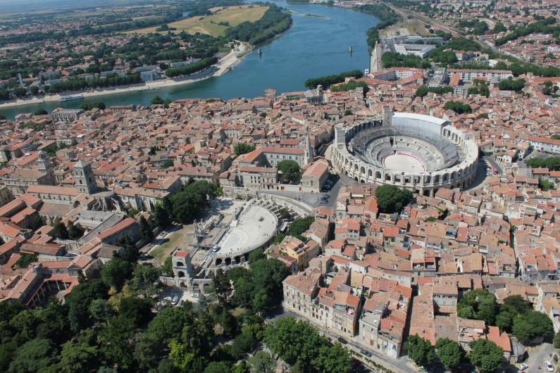 Location de vacances - Gîte à Arles - Arles ville antique mais aussi ville de culture