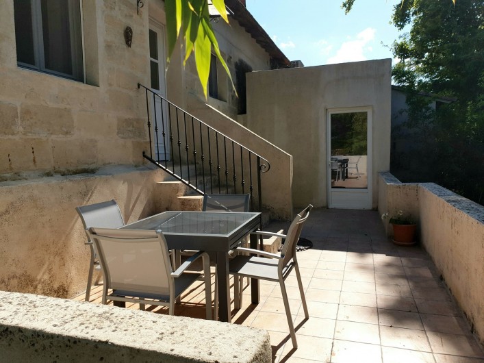 Location de vacances - Gîte à Arles - Terrasse
