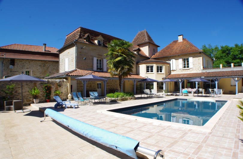Location de vacances - Gîte à Faycelles - Terrasse piscine