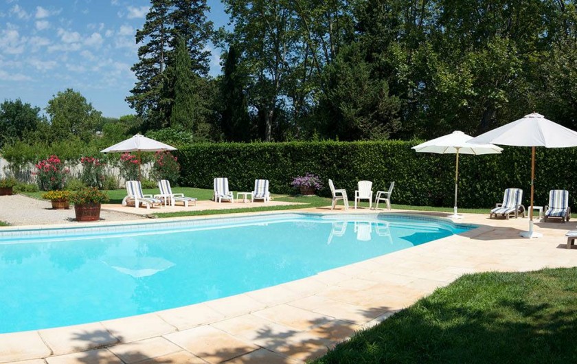 Location de vacances - Maison - Villa à Bessan - The pool area the "second place to be" !