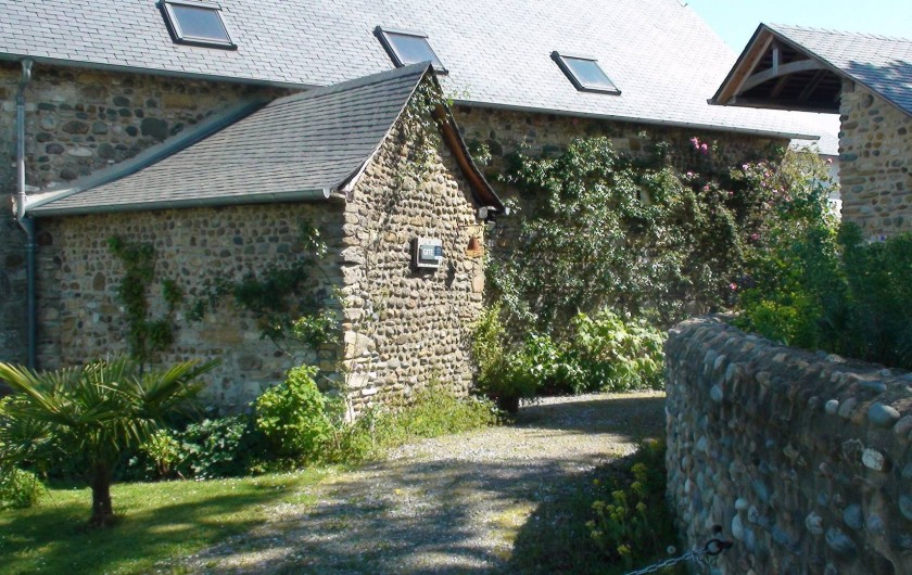 Location de vacances - Gîte à Lucq-de-Béarn - Entrée de l'enclos